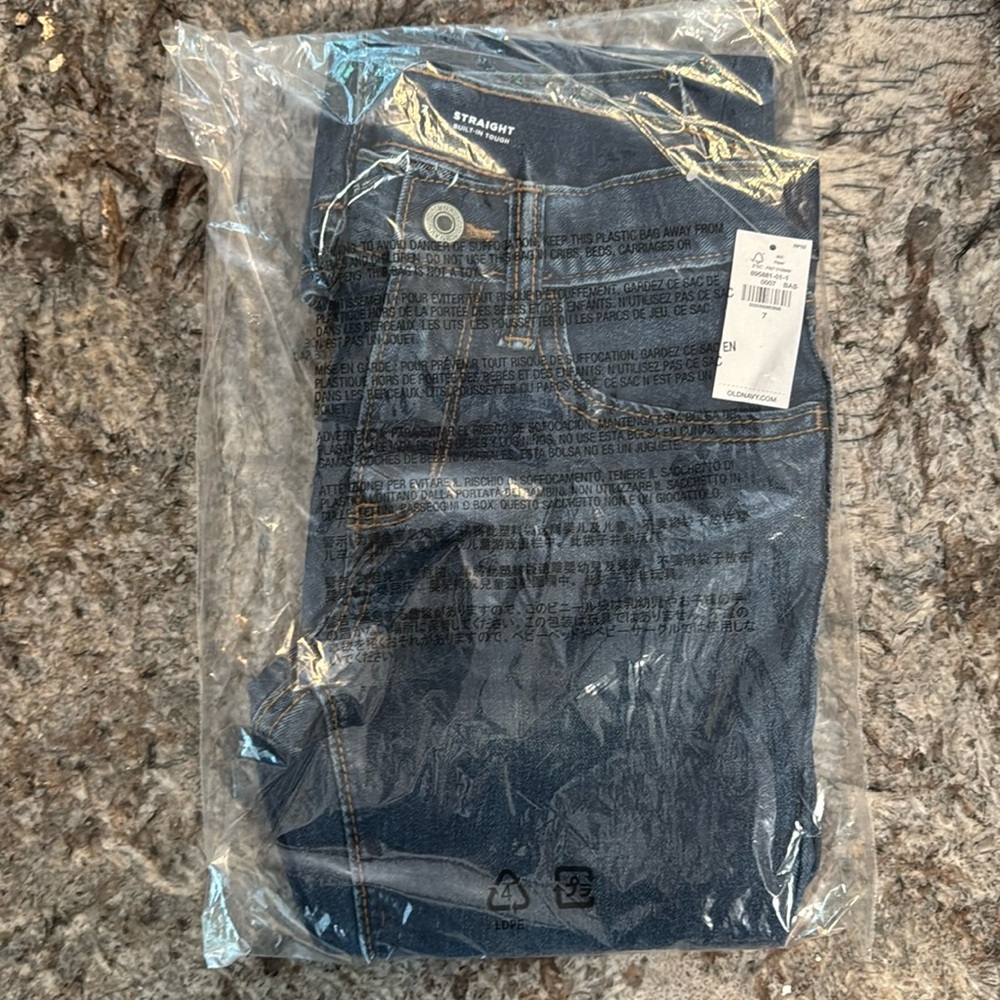 Brand new Old Navy boys size 7 straight leg jeans